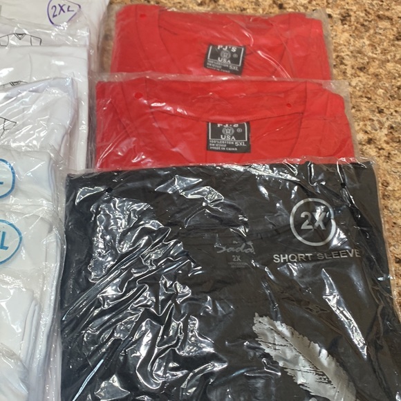 Wholesale lot of 10 men’s black red white v-neck t-shirts XL to 5X NEW in pack - Picture 3 of 5